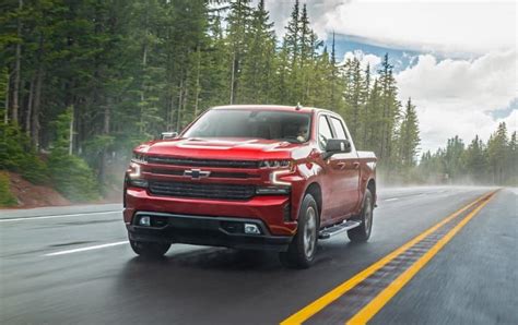 Top 11 Best Tires for Chevy Silverado 1500: 2023 Buyer’s Guide & Reviews - Tire Deets