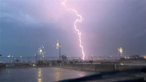 Strong Thunderstorm And Close Lightning Strikes Minneapolis 4 5 2021