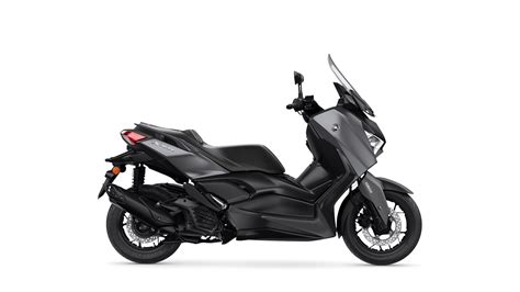 Nouveau – les Yamaha XMAX 125 et 300 avec la connectivité et une assise ...