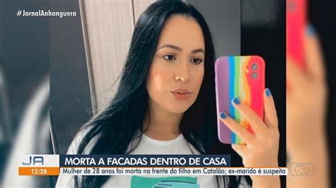 M E De Jovem Morta A Facadas Dentro De Casa Viu Ex Marido Da Filha