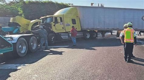 Accidente En La M Xico Cuernavaca Chofer De Tr Iler Pesta Ea Y Choca