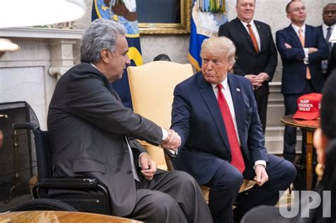 Photo: Lenin Moreno visits President Trump at White House ...