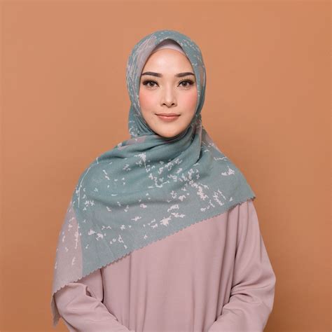 Jual Zm Zaskia Mecca Paola Green Scarf Kerudung Segi Empat Wangi