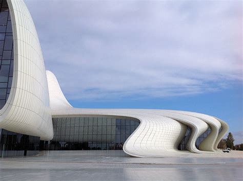 Baküde Bir Zaha Hadid Eseri