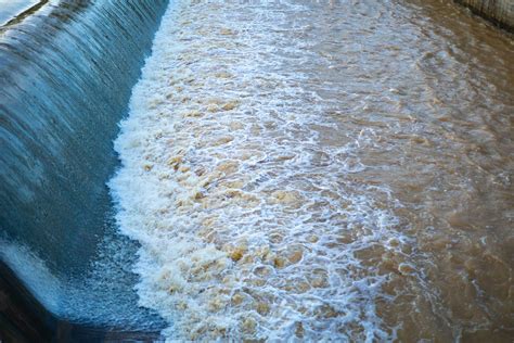 Water Overflows From A Weir Caused By Heavy Rain In Thailand 32467805