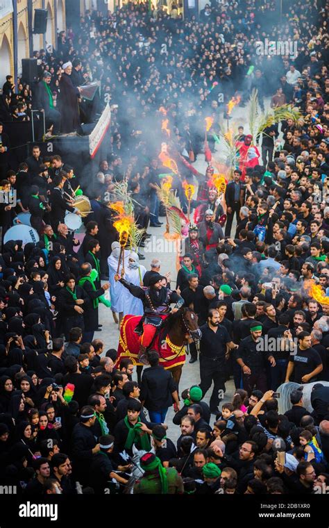 Nakhl Gardani es un ritual religioso que se lleva a cabo el día de