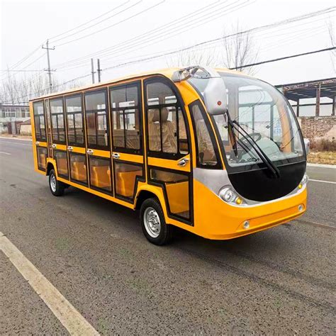 Lithium Battery Powered Fully Enclosed Seats Personal Shuttle