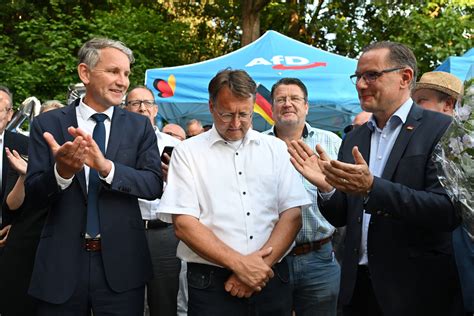 Dziurawy Kordon Skrajna Prawica W Niemczech Si Umacnia