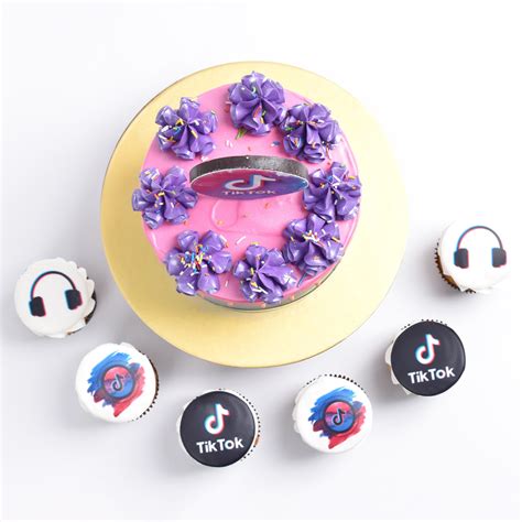 Online Tik Tok Cake With Cupcakes Gift Delivery In UAE FNP