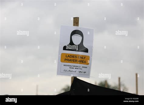 Springfield Park Rochdale Uk 15th June 2018 A Sign Marking The Ladies Prayer Area At Eid