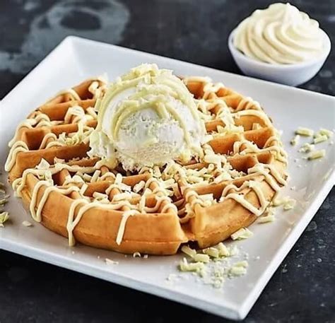 White Choco Overload Food Waffles Choco