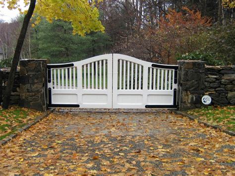 Composite Driveway Gates | Tri State Gate