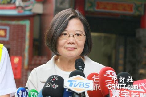 香港中評網：蔡英文台中宮廟參拜滿臉笑意 對選情有信心