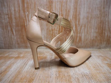 Zapato Nude Con Detalle Dorado Lodi L Encant Boutique Altea