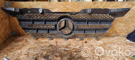 A9068800385 Mercedes Benz Sprinter W906 Grille calandre supérieure de