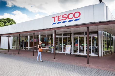 Tesco Zamyka Sklep W W Polsce Ponad Tysi Ce Os B Bez Pracy Nowa