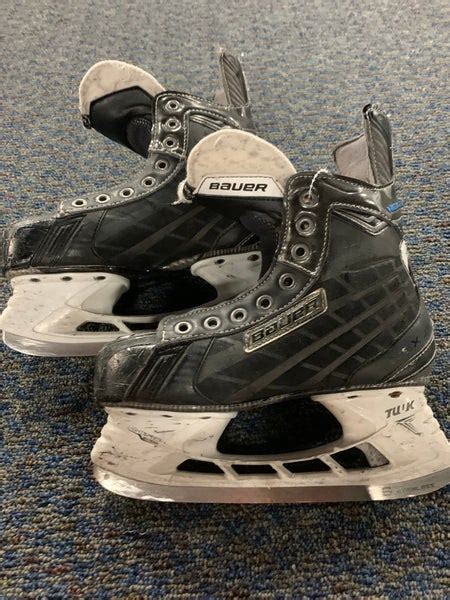 Junior Used Bauer Nexus 5000 Hockey Skates Dandr Regular 30