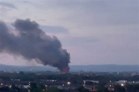 Firefighters Tackle Early Hours Huge Blaze Which Tore Through