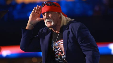 Wwe Hall Of Famer Hulk Hogan Explains Why He S A Big Fan Of Cm Punk