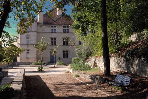 Château Arnoux St Auban Provence Route Napoléon ANERN