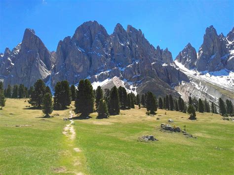 Hiking in the Dolomites [4160x3120] - Nature/Landscape Pictures