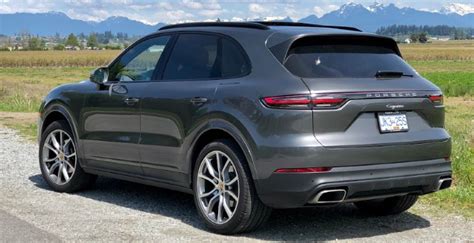 Porsche Cayenne Versus Macan A Girls Guide To Cars