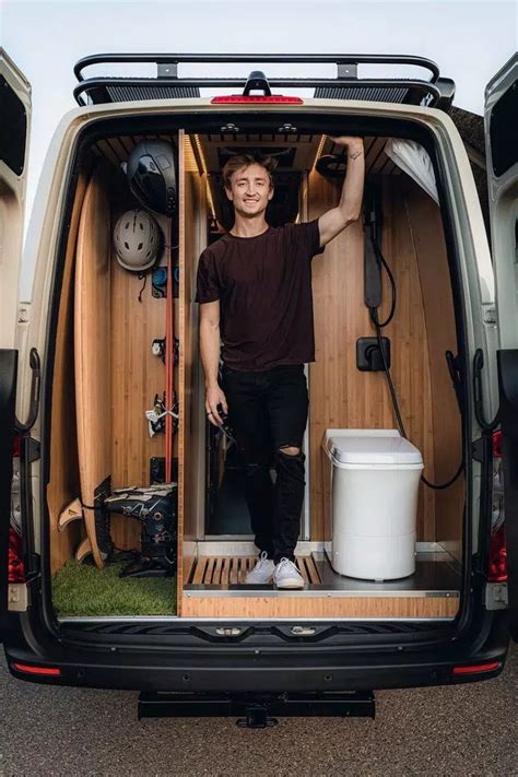 Pin by Léna Albert on Nnaii | Diy van camper, Campervan life, Build a ...