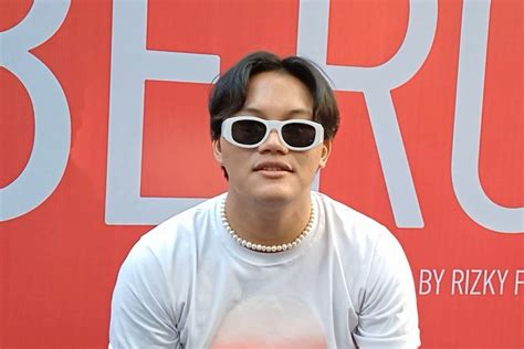 Foto Sambut Tahun Berkarya Rizky Febian Buka Kemungkinan Gelar