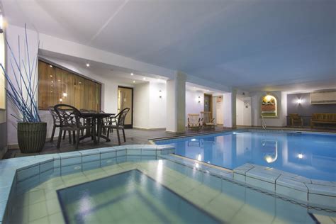 Indoor-Pool-la pergola hotel mellieha - Malta Fitness Community