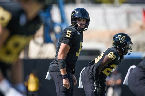The 5 Worst College Football Teams Of 2023