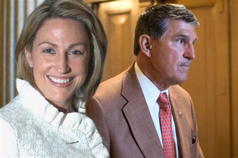 Ceo Who Gouged Epipen Price Is Daughter Of Democratic Senator