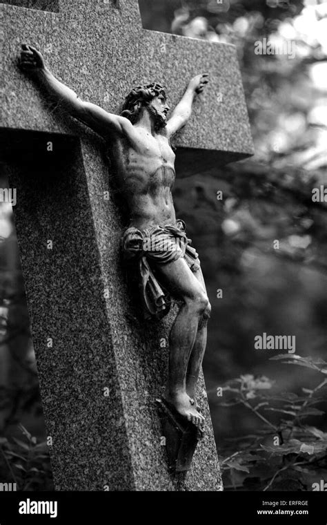 Christ Clou La Croix Banque D Images Noir Et Blanc Alamy