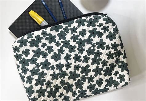 Laptop bag pattern - Gathered