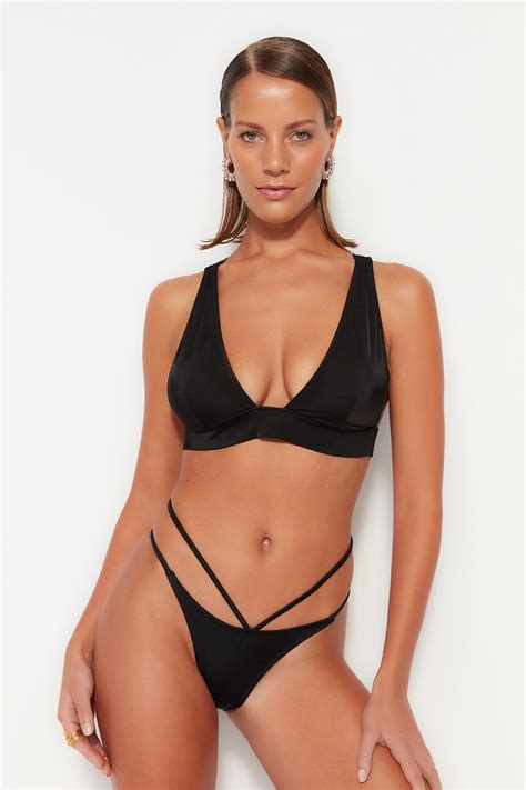 Trendyolmilla Siyah Biyeli High Leg Bikini Altı TBESS22BA0289 Fiyatı Yorumları Trendyolmilla