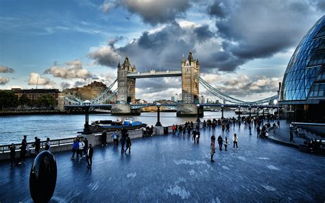 Tower Bridge Comment s y rendre en bus train métro etc