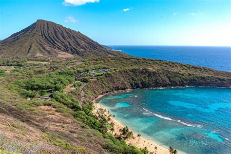 Hiking Hanauma Bay Ridge Trail on Oahu | The Golden Hour Adventurer