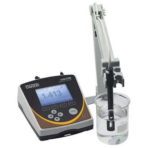 Oakton CON 2700 Benchtop Meter With Probe And Stand From Cole Parmer India