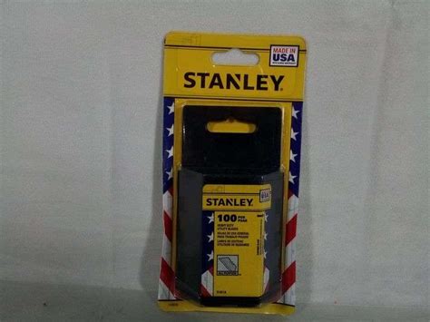 Stanley Tools A Wall Mount Utility Knife Blade Dispenser With