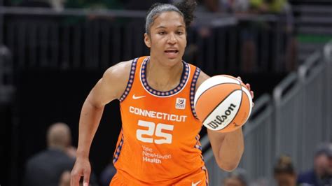 How Alyssa Thomas Made Wnba History In Sun’s Win Over Storm Nbc Sports Boston