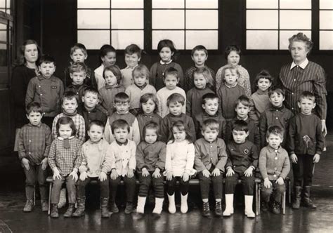 Photo De Classe Maternelle De 1967 Ecole Primaire Copains Davant