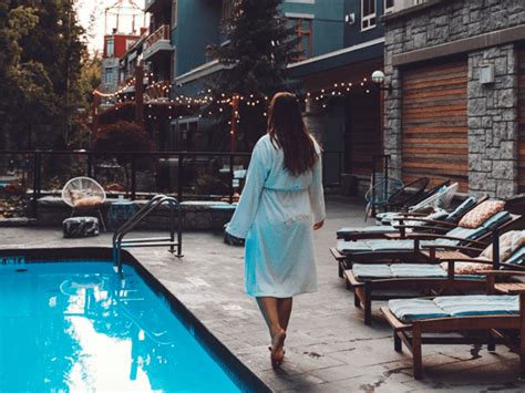 Summit Lodge Boutique Hotel Whistler Accommodation MountainWatch Travel