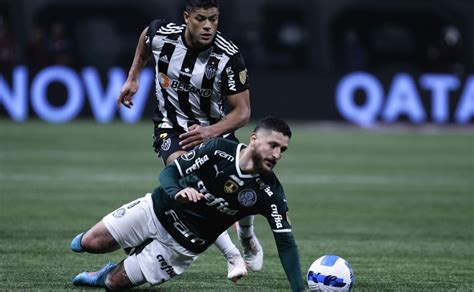 De Olho No Advers Rio Palmeiras Descobre Forte Liga O Entre Hulk Do