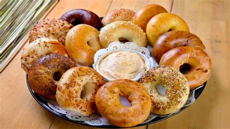 23 Different Types of Bagels (w/ Pictures) – DifferentTypes.net