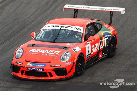 Porsche Carrera Cup Paludo Supera Kaesemodel E Vence Corrida 1 Em