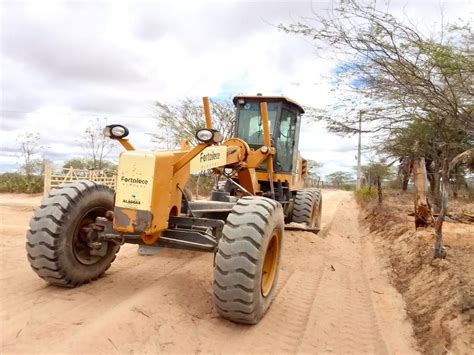 Secretaria De Obras Realiza Manuten O De Estradas Vicinais Do