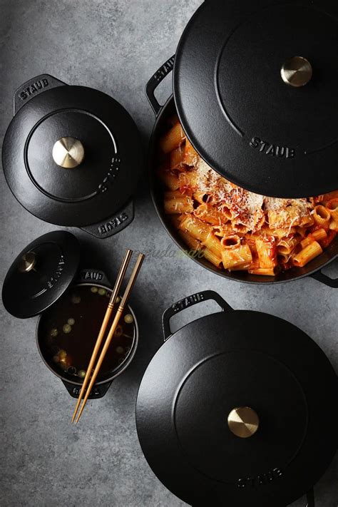 Staub - купить чугунную посуду из Франции в интернет-магазине с доставкой