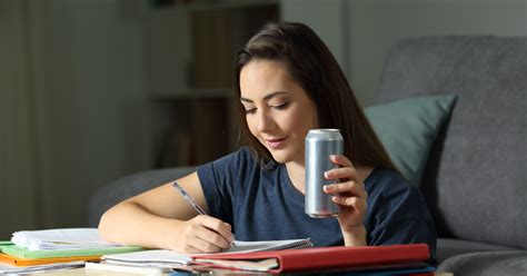 Energydrinks Wie Sehr Schaden Sie Den Z Hnen Medondo Health