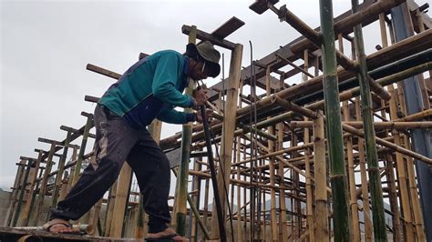 Progres Pembangunan Masjid Pencinta Sholawat Tiang Dan Atap Jadi Fokus