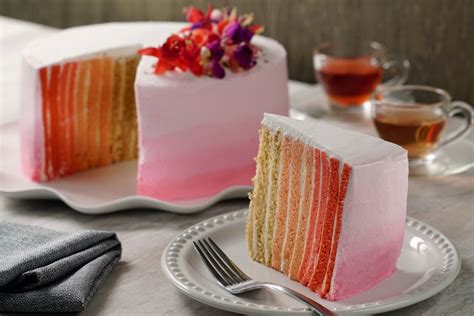 Vanilla Vertical Layer Cake