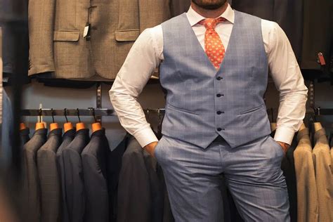 Les critères de choix dun gilet de costume pour homme Le blog Mode